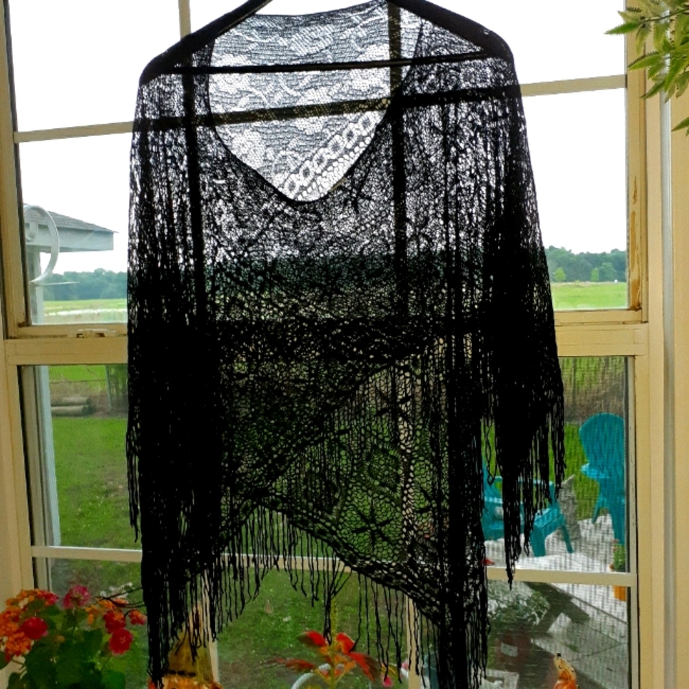 Black lace shaw